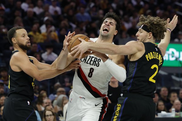 Avdija eksplodirao za povijest: Portland izborio doigravanje, Phoenix u problemima