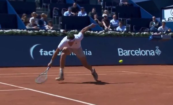 Neviđeni potez na meč loptu: Portugalac kontroverzno slavio u Barceloni, protivnik nije mogao vjerovati