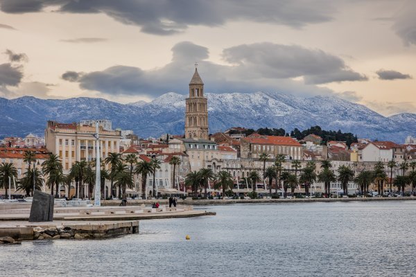 Split: Pogled na zvonik sv. Dujma