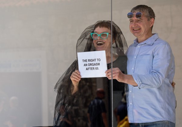 Ne želim pripadati ne zato što sam protiv ljudi, nego zato što želim zadržati mogućnost da mislim i govorim slobodno, bez osjećaja da nekome dugujem lojalnost