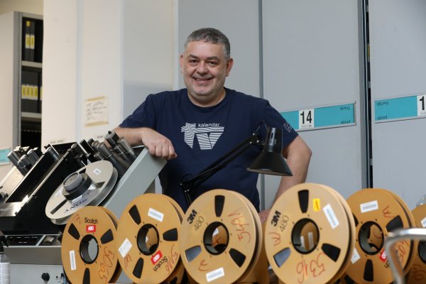 Prije dvije godine pokrenuli su kanal na YouTubeu koji svakodnevno pune novim sadržajem, po jednim prilogom dnevno