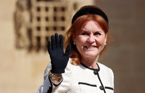 'Očajna' Sarah Ferguson kruži Europom strahuje od 'policije i političara'