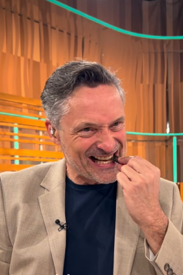 Ognjen Golubić degustira 'pečeno staklo'