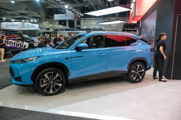 Je li ovo novi hit među obiteljskim SUV-ovima? Kinez napada Tiguan i Qashqai