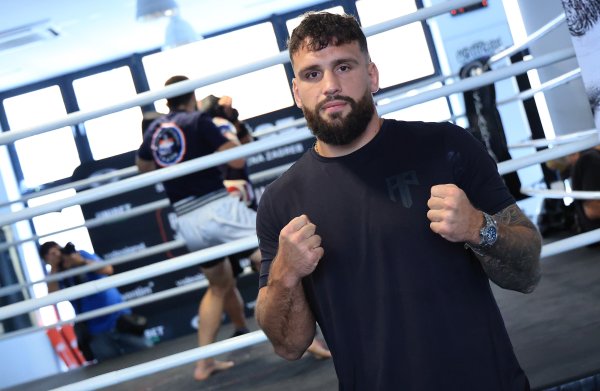 Poznat novi izazov za Plazibata: Čeka ga jedan od najopasnijih nokautera