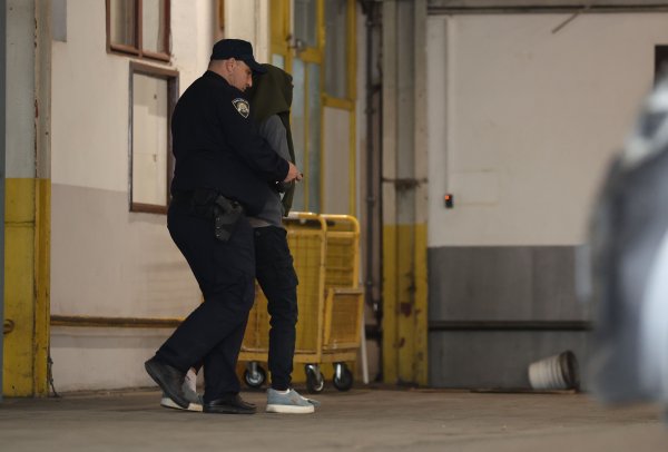 Privođenje osumnjičenih u aferi Taksi