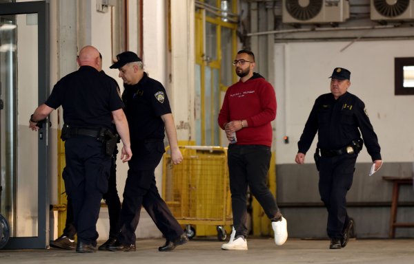 Privođenje osumnjičenih u aferi Taksi