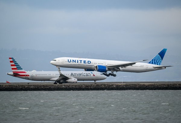 Propada megaspajanje? American Airlines jasno poručio: Ne idemo s United Airlinesom