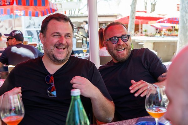 Dean Kotiga uživao na splitskom Pazaru s poznatim chefovima