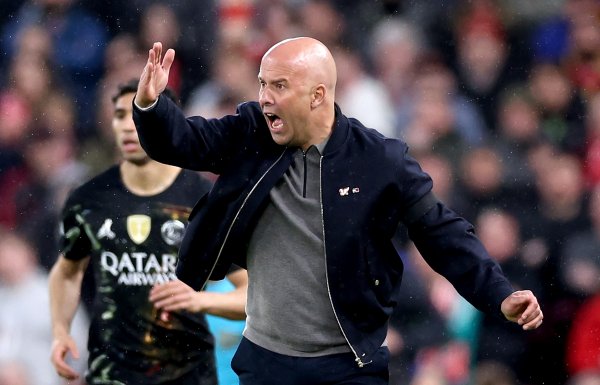 Drastične mjere u Liverpoolu, Slot potjerao još dvije zvijeze iz Liverpoola