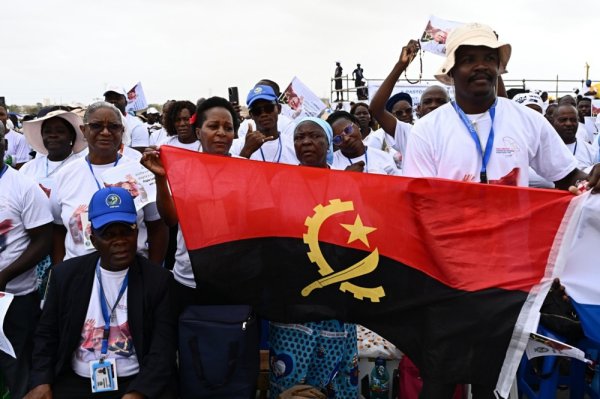 Vjernici u Angoli pozdravili papu