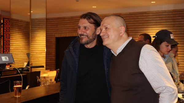 glumac Frano Mašković i Ivan Jerzečić, opunomoćeni ministar i privremeni otpravnik poslova u Veleposlanstvu Republike Hrvatske u Republici Litvi, koji je došao na ZKM-ovu premijeru u Vilniusu