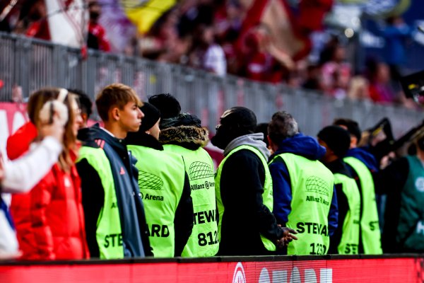 Oko 1000 navijača Bayerna i Stuttgarta sudjelovalo u tučnjavi: Sada su saznali posljedice