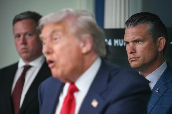 Dan Driscoll, Donald Trump, Pete Hegseth