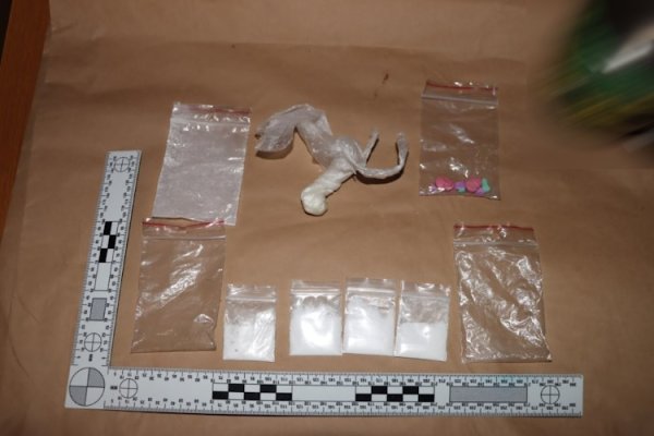 Policija upala u ilegalni klub na Trešnjevci: Pogledajte što je sve tamo pronašla