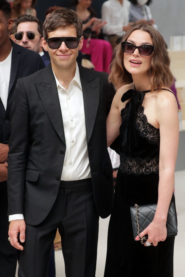 Keira Knightley i James Righton