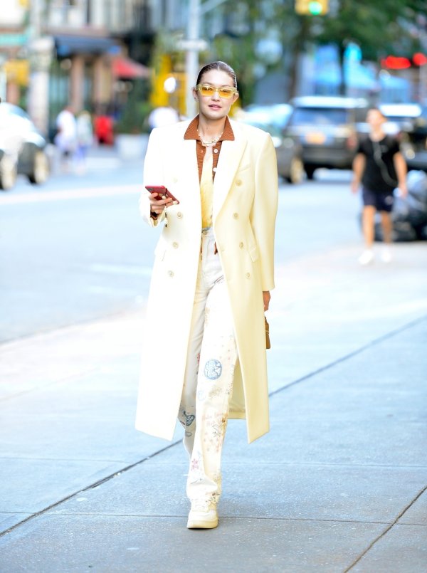 Romantika je opet 'in', a Zara ima najljepše traperice sezone