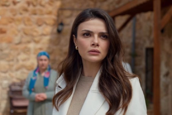 'Daleki grad' trese novi ljubavni trokut: u Aljin život stiže opasno šarmantni susjed