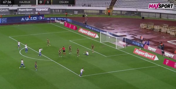 Pogledajte trenutak kad su igrači Hajduka skočili i tražili penal