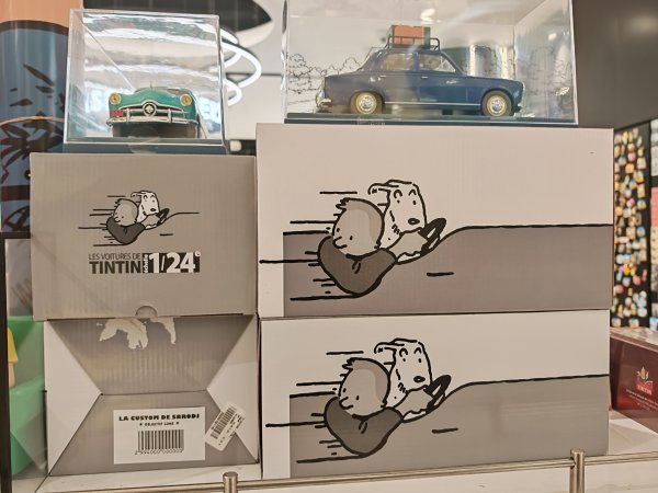 Tintin je krenuo kao crno-bijeli strip, ali je ubrzo koloriziran
