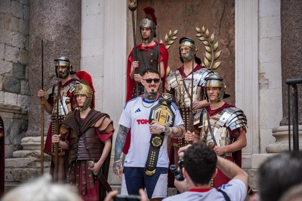 UFC-ov prvak divi se Hrvatskoj. Otkrio i što misli o Cro Copu i Stipi Miočiću