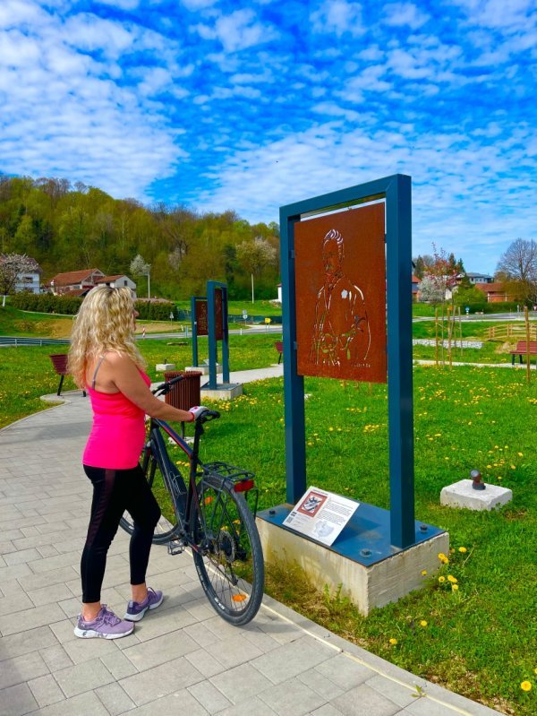 Aleja velikana u Velikom Trgovišću