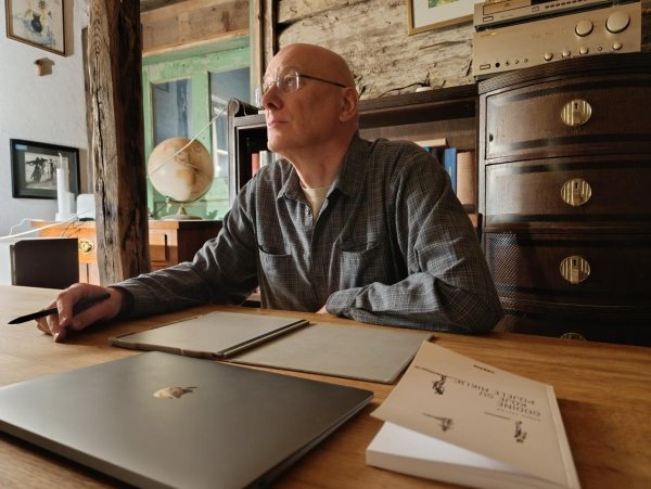 U stanu u Bauerovoj izmjenjuje se čitava plejada slikara i kipara