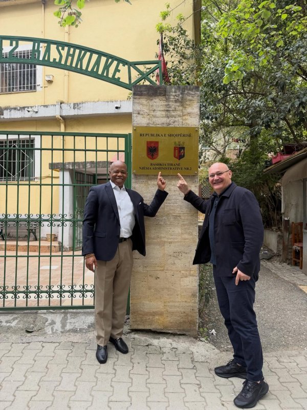 Eric Adams i Florian Pullazi