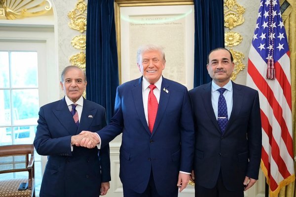 Šebaz Šarif, Donald Trump, Asim Munir