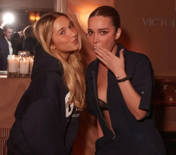 Harper Beckham i Jackie Apostel