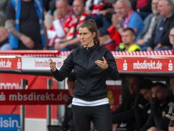 Prva trenerica u ligama petice: Marie-Louise Eta nova je nogometna boginja Berlina