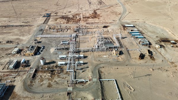 Naftno polje u Siriji - Ilustracija