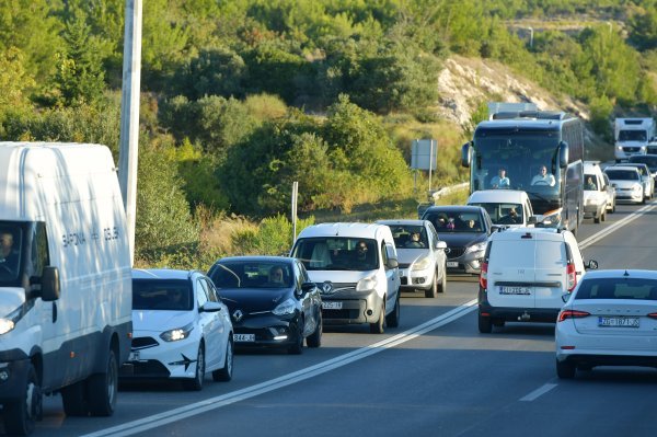 Najstroža kazna u povijesti: Snimala prebrzu vožnju i zaradila četiri godine zatvora