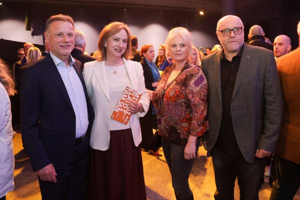 Gordan i Sonja Jandroković s Draženom Ferenčinom, redatelj i ravnatelj zagrebačkog Kazališta Gavella