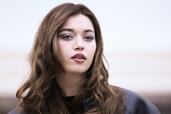 Od malih nogu pred kamerama: Omiljena Sejran iz 'Zlatnog kaveza' očarala prizorima iz djetinjstva