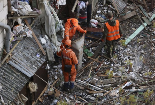 VIDEO Rusija pokrenula razoran napad: Stotine dronova i raketa pogodile više regija