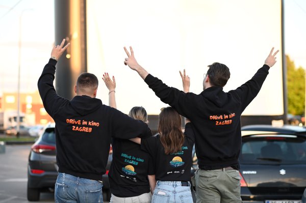 Drive-in kino Zagreb vikendima na parkiralištu Tržnice Borongaj