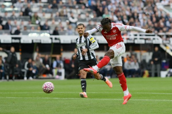 Arsenal se minimalnom pobjedom vratio na vrh prvenstvene ljestvice