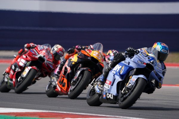 Marc Marquez izletio već u drugom krugu, a na kraju je slavio njegov brat Alex