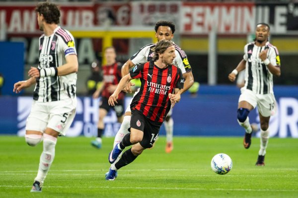 Veliki derbi Italije nije ni završio, a navijači se raspisali o Modriću: Evo zbog čega