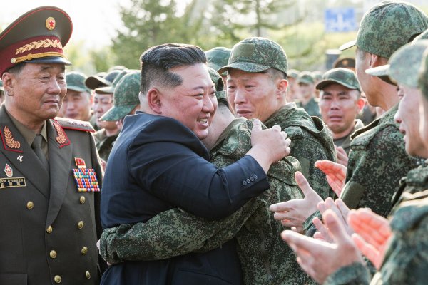 Kim Jong Un na ceremoniji otvaranja muzeja palim borcima