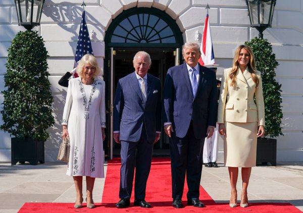 Kraljica Camilla, kralj Charles, Donald i Melania Trump