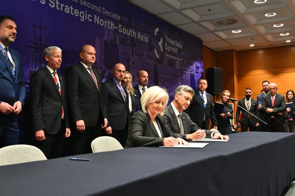 Potpisan povijesni sporazum: BiH dobiva pristup LNG terminalu na Krku