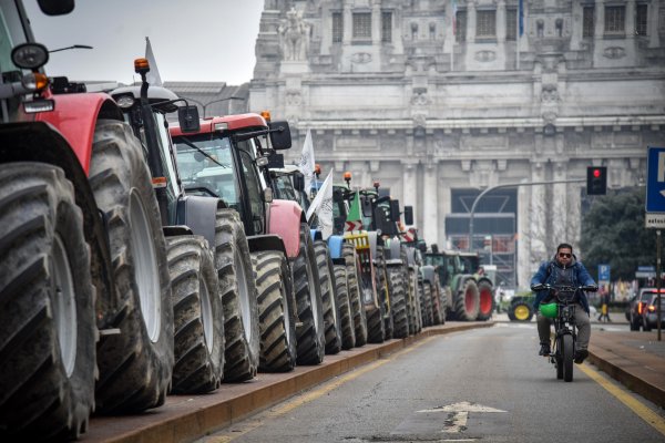 Grčka više neće biti najzaduženija zemlja EU-a? Evo koja zemlja preuzima neslavni vrh