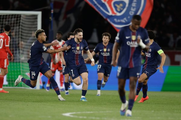 Legendarni Seedorf u ekstazi nakon bajke u Parizu: 'On je najbolji igrač na svijetu'