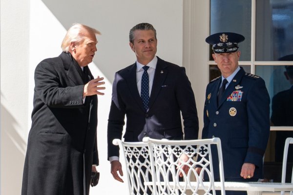 Trump povlači još više vojnika iz Njemačke: 'Idemo daleko iznad 5000'