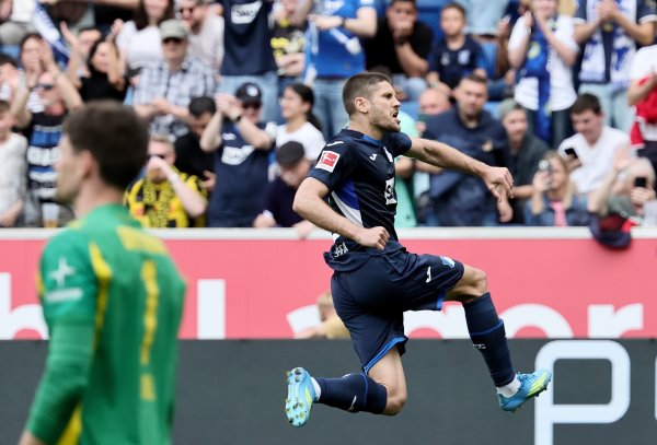 Kramarić zabio dva gola pa se oglasio nakon šoka: 'Ima li itko vremenski stroj?'