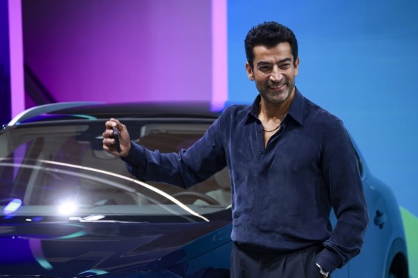 Kenan Imirzalioglu  