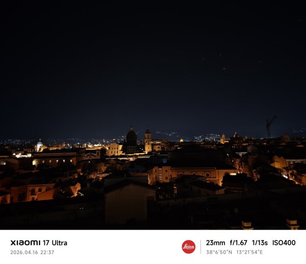 Palermo noću - pogled s rooftop-a