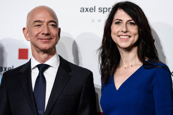 Jeff Bezos i MacKenzie Scott